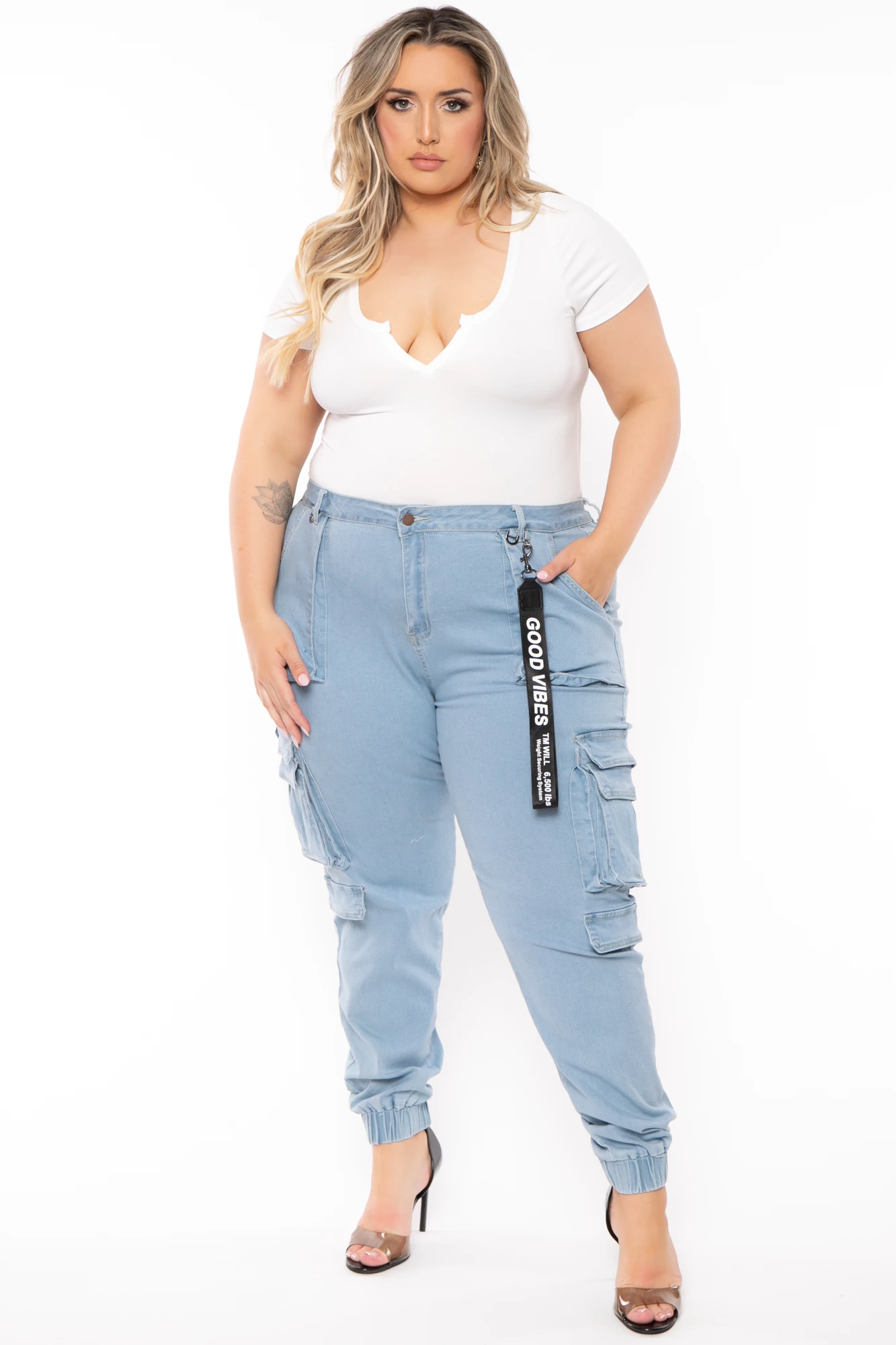 Plus Size Casual Spilt Neck Bodysuit - White Plus Size Casual Spilt Neck Bodysuit - White -Kitchensuppliesdeal curvy sense bodysuits plus size casual spilt neck bodysuit white 32278809280609