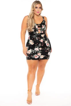 Plus Size Adalyn Floral Caged Dress - Black -Kitchensuppliesdeal curvy sense dresses plus size adalyn floral caged dress black 30239364677729