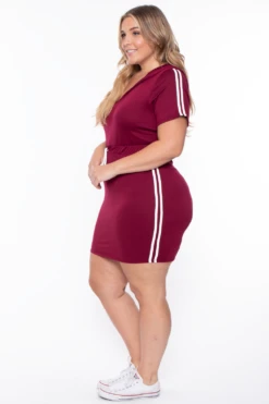 Plus Size Sporty Varsity Stripe Hoodie Dress - Burgundy -Kitchensuppliesdeal curvy sense dresses plus size sporty varsity stripe hoodie dress burgundy 29254183420001