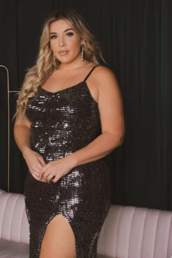 Plus Size Zahrah Sequins M-Slit Dress - Silver -Kitchensuppliesdeal curvy sense dresses plus size zahrah sequins m slit dress silver 30679178248289